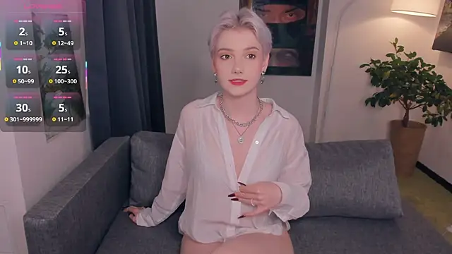 Snapshot of OdelynaAsp chatting on 10.05.25 OdelynaAsp online show from 10.05.25