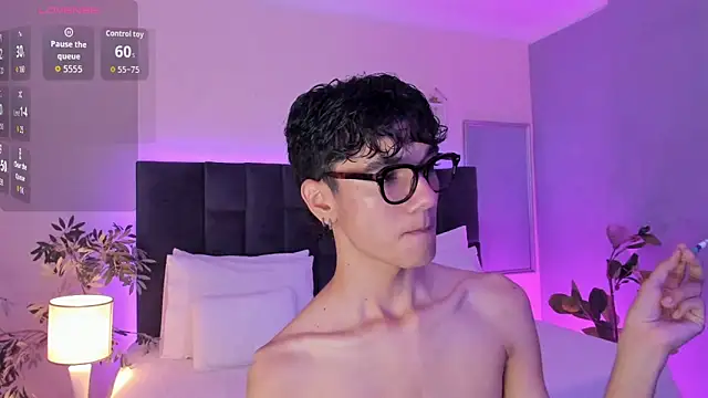 Phillicious   online show from 11.12.25