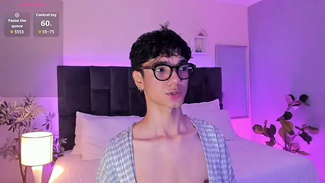 Phillicious   online show from 11.22.25