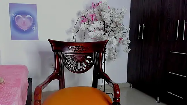 ashly pnik1 online show from 10.11.25