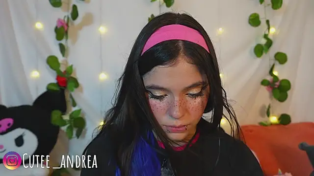 Snapshot of cutee_andrea chatting on 05.28.26 cutee andrea online show from 05.28.26