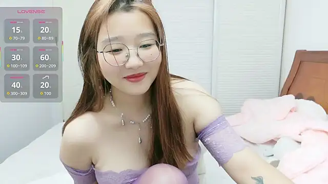 sisi-maiden online show from 09.17.25