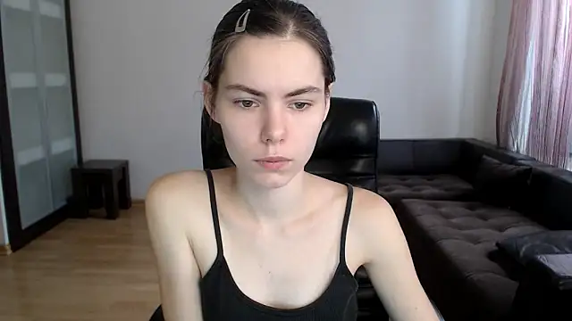 AmelieReve online show from 10.12.25