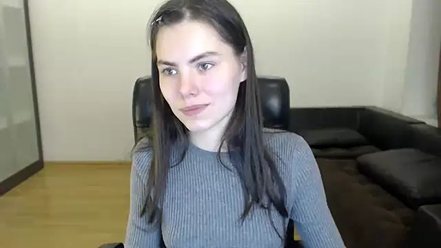 AmelieReve online show from 11.18.25