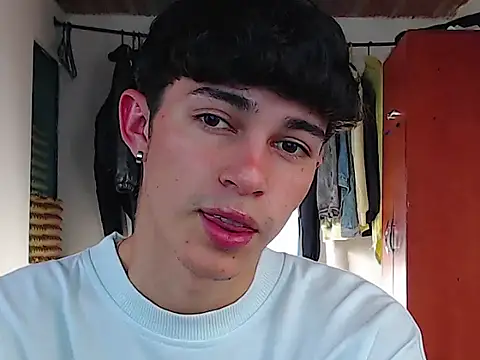 john vichenso online show from 09.11.25