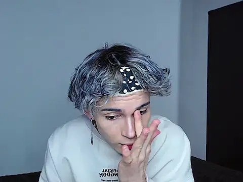 john vichenso online show from 10.27.25