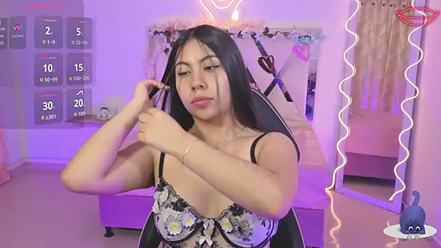 ZURY TAY online show from 10.06.25