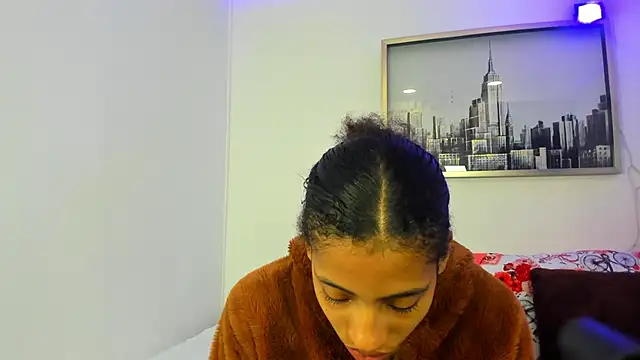 Snapshot of sarah_ashbourne chatting on 10.10.25 sarah ashbourne online show from 10.10.25