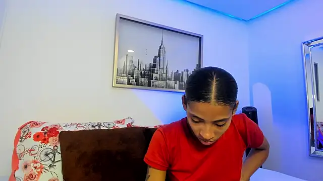 Snapshot of sarah_ashbourne chatting on 10.17.25 sarah ashbourne online show from 10.17.25