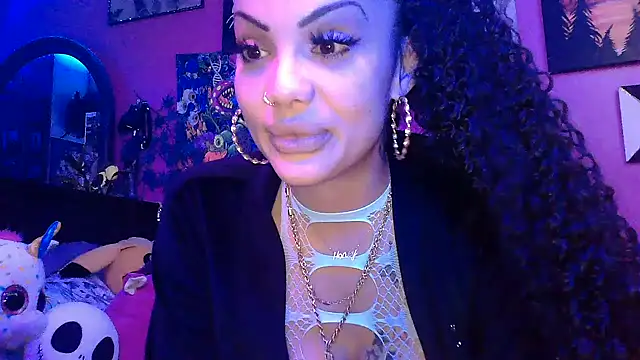 Snapshot of Av3ryyBe3 chatting on 11.11.25 Av3ryyBe3 online show from 11.11.25