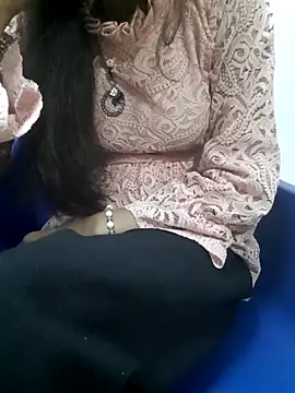 Aarti-kumri online show from 10.08.25