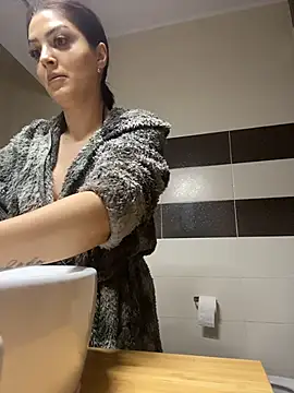 Snapshot of Lexi_Storm chatting on 11.27.25 Lexi Storm online show from 11.27.25