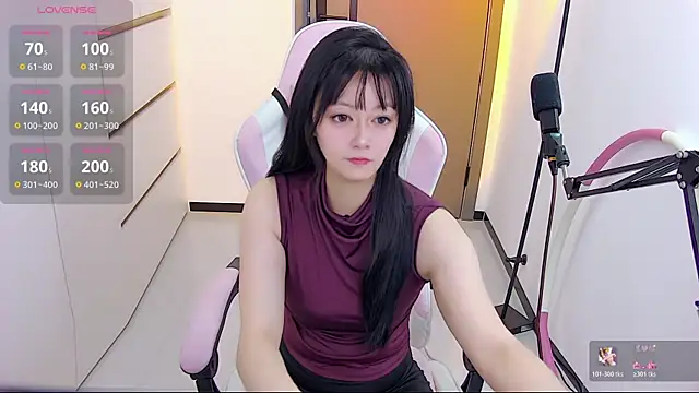Snapshot of Fioriy66 chatting on 06.24.26 Fioriy66 online show from 06.24.26