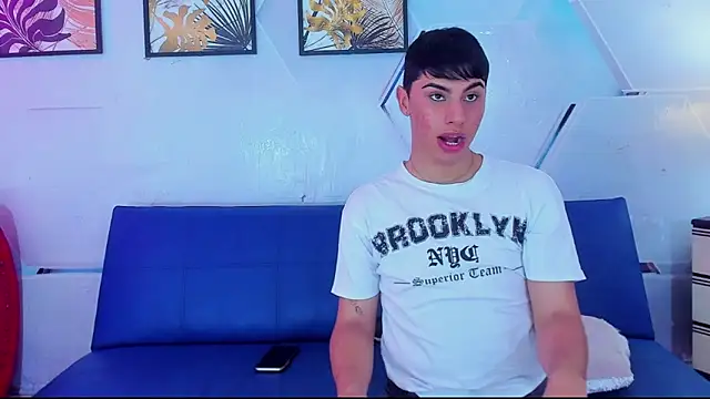 The boys at online show from 10.09.25