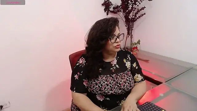 merly chica online show from 10.21.25