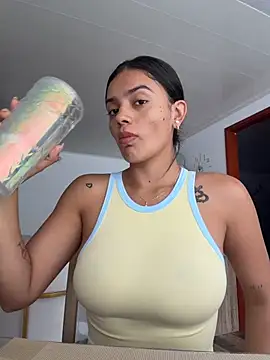 AnaaFaith  online show from 02.14.26