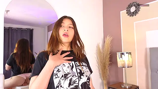 Snapshot of VelvetFox_ chatting on 09.21.25 VelvetFox online show from 09.21.25