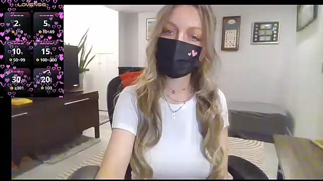 Magical Milf MelissaXX online show from 09.28.25