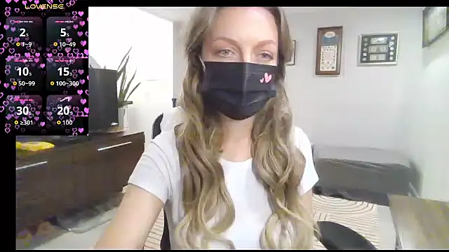 Magical Milf MelissaXX online show from 09.29.25