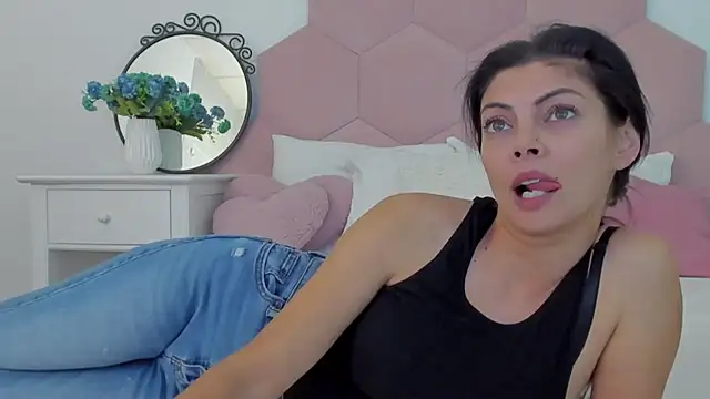 LadyLiia online show from 01.10.25