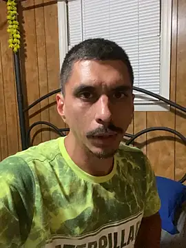 Snapshot of SlimSexxxy69 chatting on 09.14.25 SlimSexxxy69 online show from 09.14.25