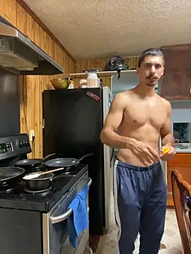 Snapshot of SlimSexxxy69 chatting on 09.25.25 SlimSexxxy69 online show from 09.25.25