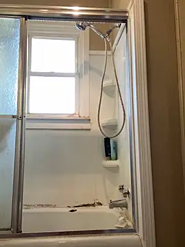 Snapshot of SlimSexxxy69 chatting on 10.07.25 SlimSexxxy69 online show from 10.07.25