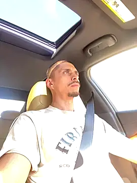 Snapshot of SlimSexxxy69 chatting on 10.16.25 SlimSexxxy69 online show from 10.16.25