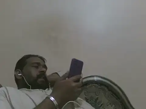 Snapshot of elpoop7305 chatting on 10.23.25 elpoop7305 online show from 10.23.25