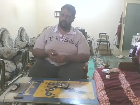 Snapshot of elpoop7305 chatting on 10.29.25 elpoop7305 online show from 10.29.25