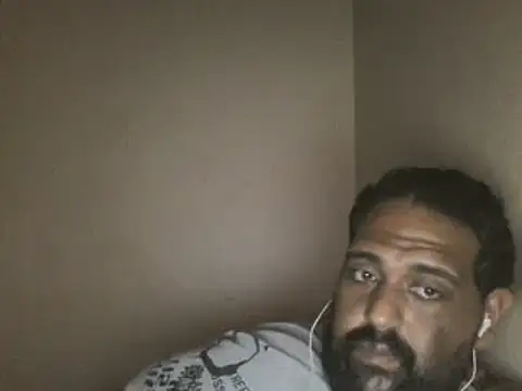 Snapshot of elpoop7305 chatting on 11.15.25 elpoop7305 online show from 11.15.25