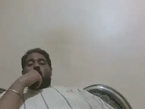 Snapshot of elpoop7305 chatting on 11.18.25 elpoop7305 online show from 11.18.25