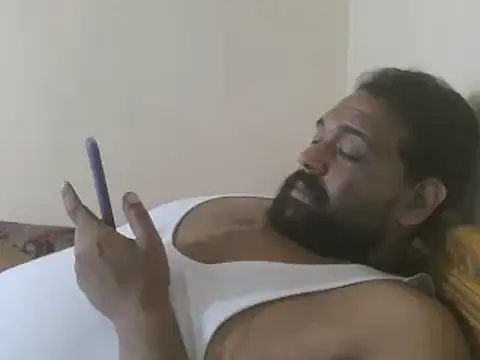 Snapshot of elpoop7305 chatting on 11.22.25 elpoop7305 online show from 11.22.25