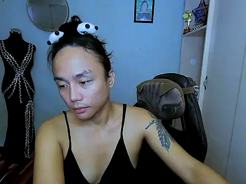 YourNikkieXxx online show from 12.20.25