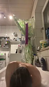 Snapshot of Kingpowerlittel chatting on 02.01.26 Kingpowerlittel online show from 02.01.26