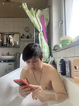 Snapshot of Kingpowerlittel chatting on 02.11.26 Kingpowerlittel online show from 02.11.26