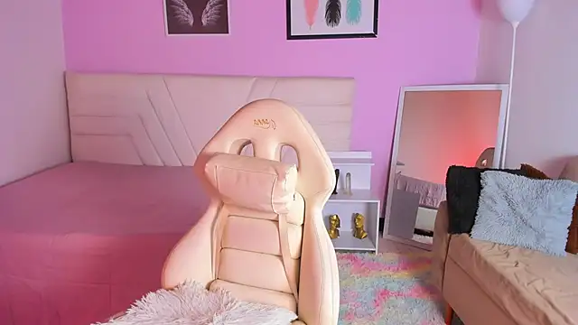 fressittalove01 online show from 09.23.25