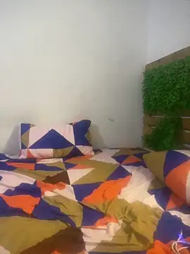 Snapshot of Phonx07 chatting on 09.17.25 Phonx07 online show from 09.17.25