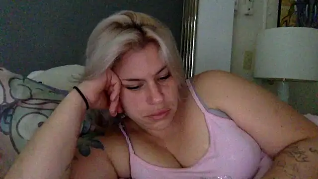 toomuchofafreak online show from 01.09.26