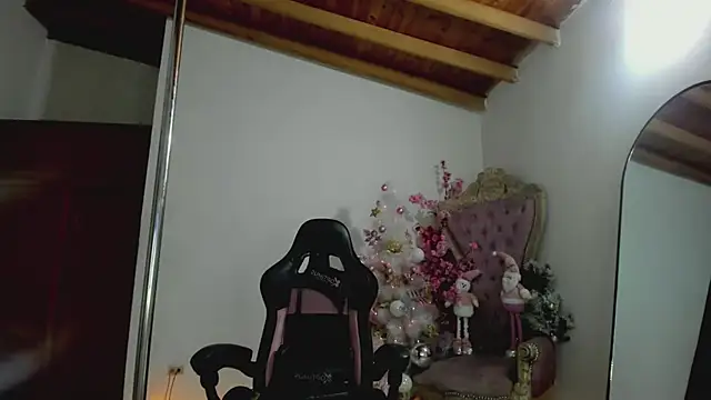 auraeroticaxxx online show from 11.20.25