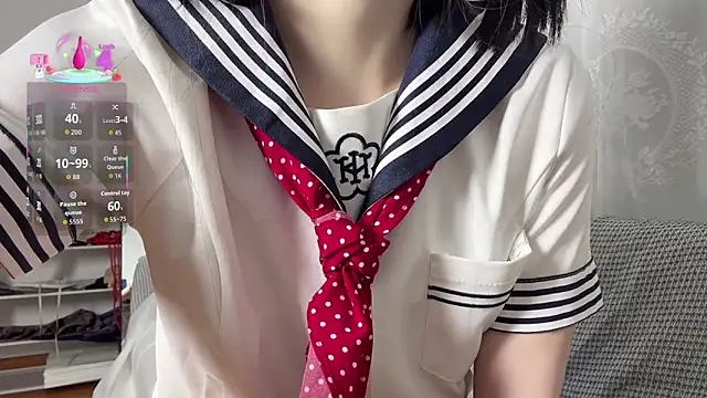 Snapshot of Yiyi-707 chatting on 11.18.25 Yiyi-707 online show from 11.18.25