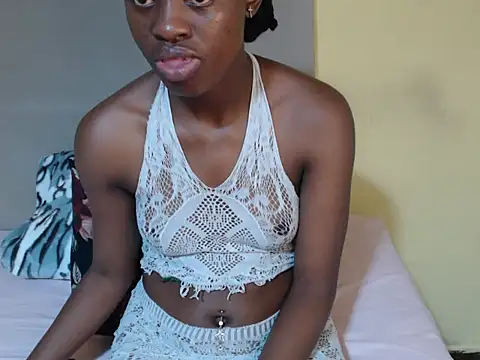 SexyKatLady18 online show from 04.28.26