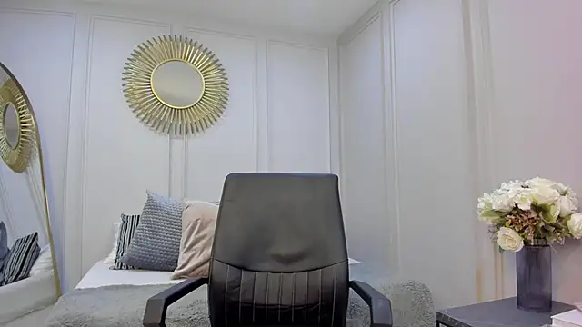 Snapshot of CharlotteBrownn_ chatting on 11.26.25 CharlotteBrownn online show from 11.26.25