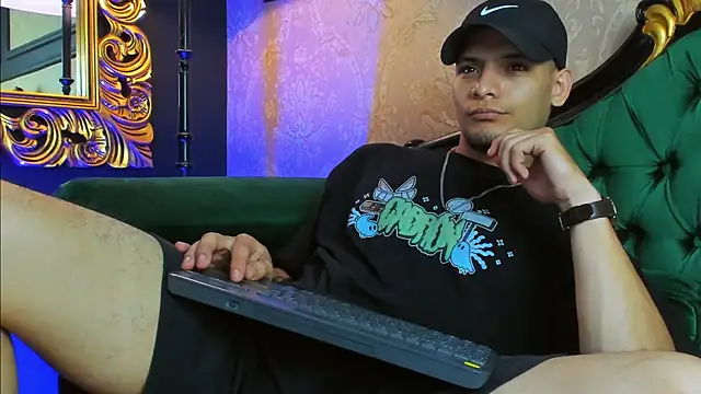 AlessandroKiing online show from 07.18.26