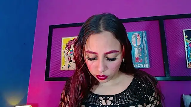 Snapshot of Naomi_Blomm chatting on 09.18.25 Naomi Blomm online show from 09.18.25