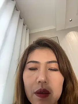 feifei 521 online show from 10.26.25