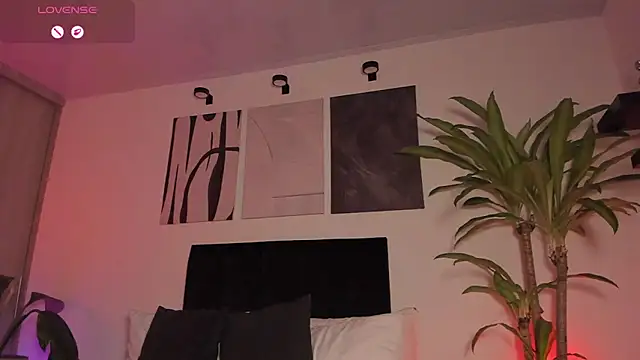 izzyvega   online show from 02.03.26