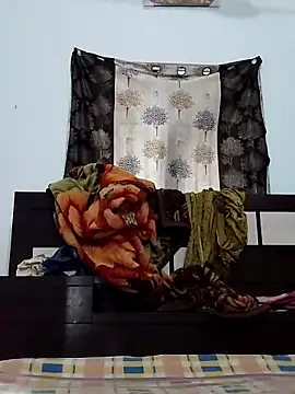 Snapshot of rani8008 chatting on 05.19.26 rani8008 online show from 05.19.26