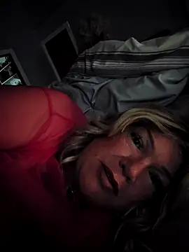 Snapshot of Sugarloveless chatting on 10.15.25 Sugarloveless online show from 10.15.25