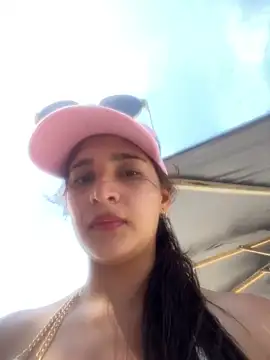 Snapshot of samaantha_lux chatting on 02.25.26 samaantha lux online show from 02.25.26